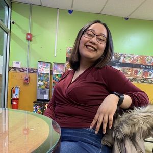 Meet your Posher, Yesenia